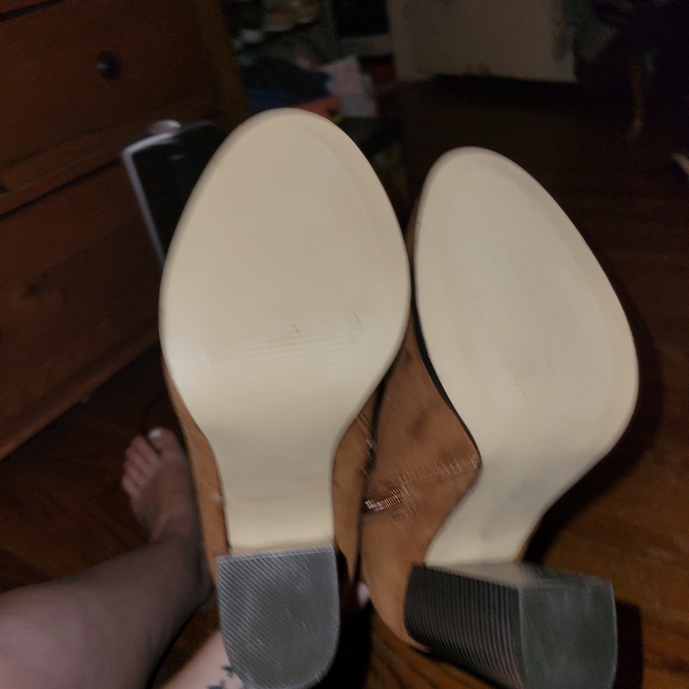 Booties - Picture 4 of 4